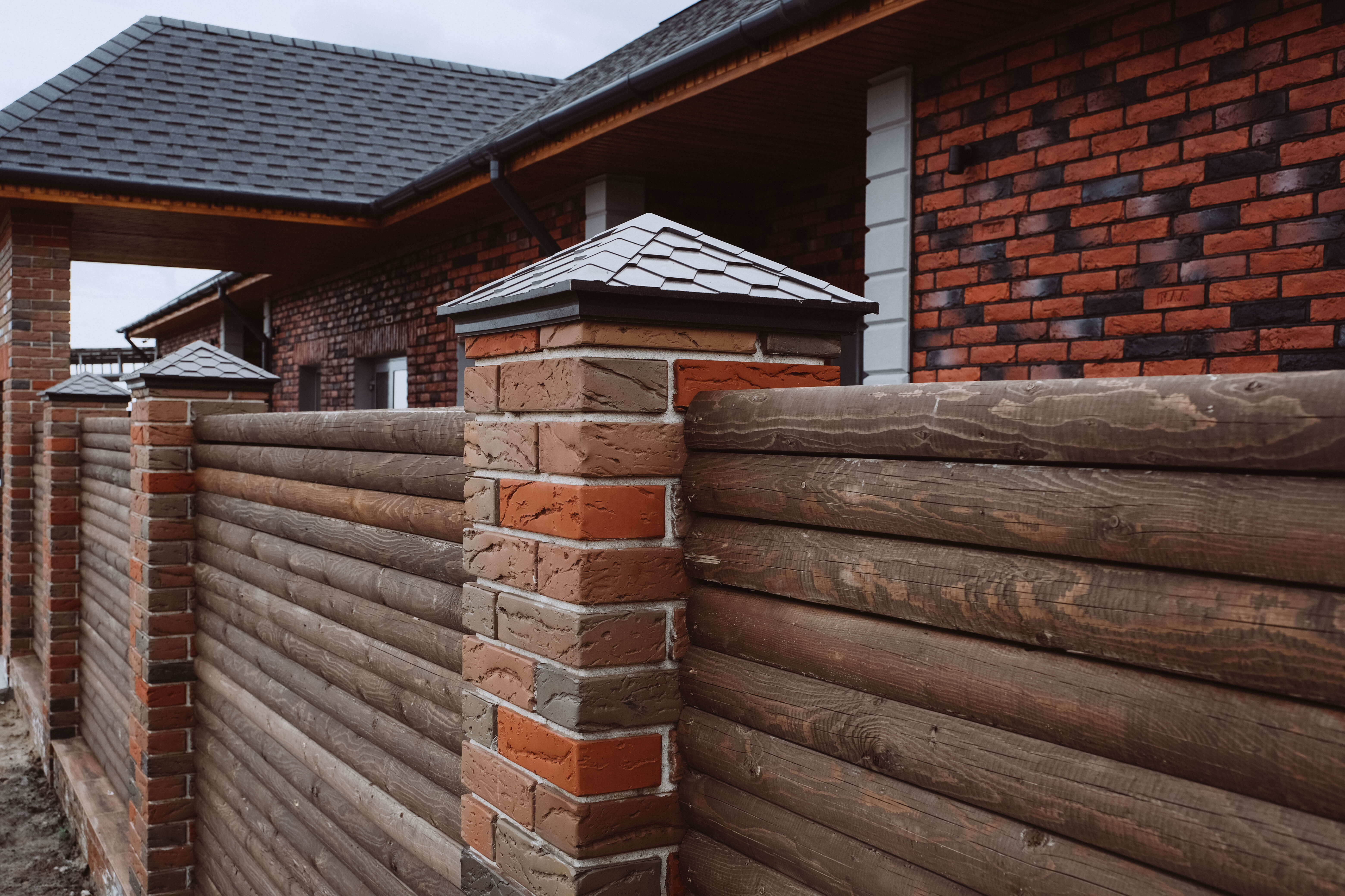 Колпак Zking Эверест Коричневый на столб 1.5х1.5 кирпича (390х390мм) в Шахтах фото