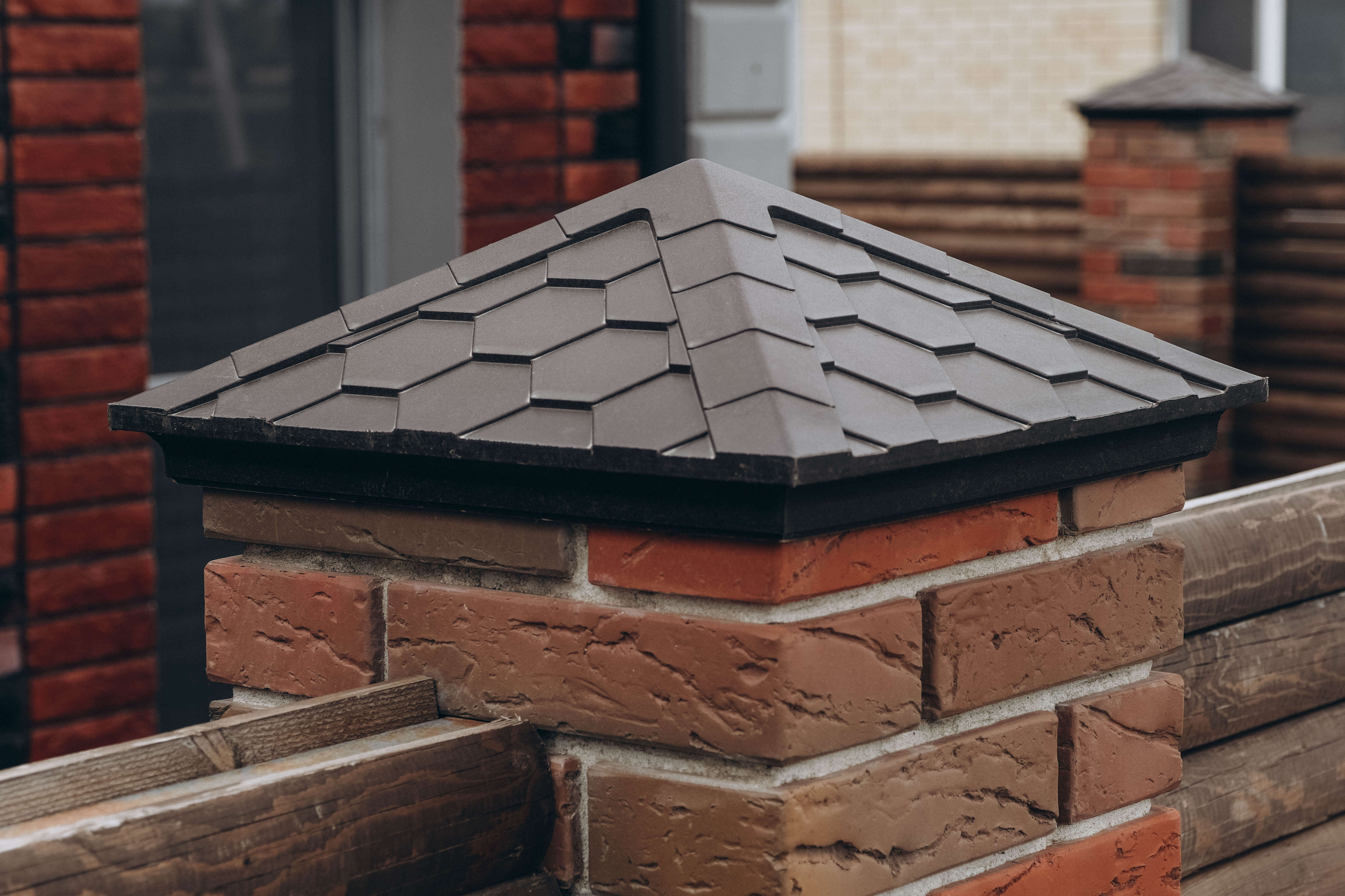 Колпак Zking Эверест Коричневый на столб 1.5х1.5 кирпича (390х390мм) в Шахтах фото